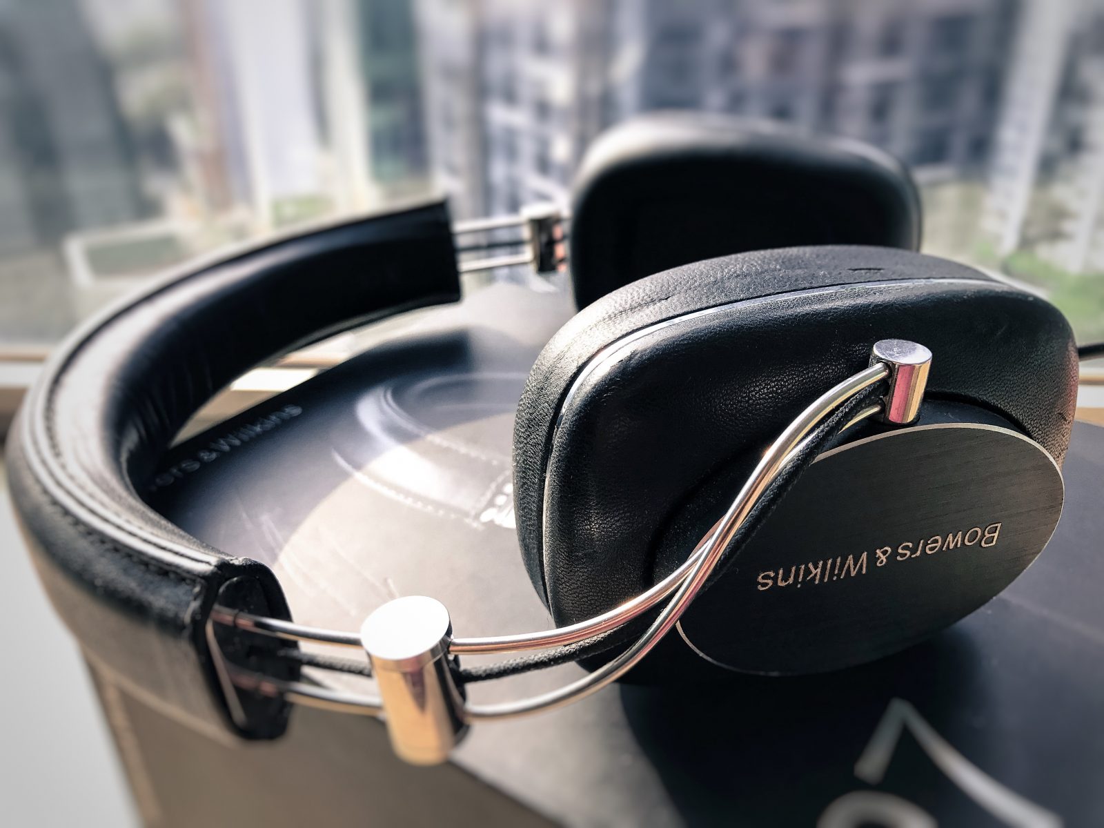 bowers and wilkins p7 wired review